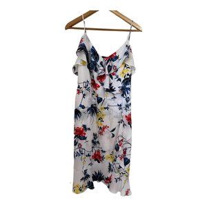 Fashionable women's dresses, women's skirt above the knee